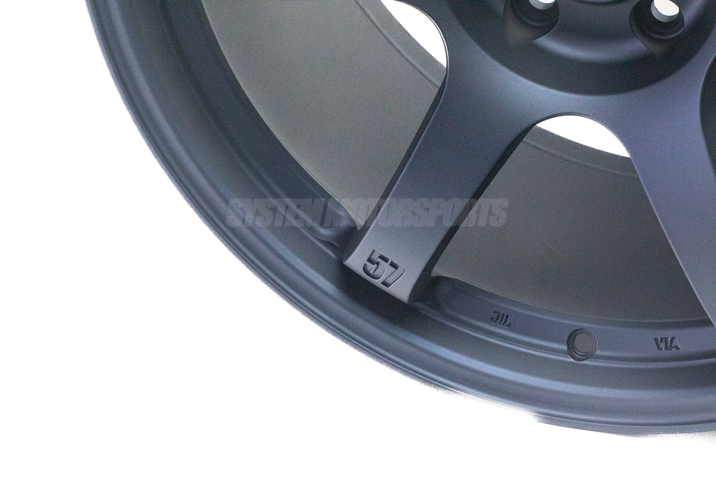 Gram Lights 57CR Overseas Limited - 18x10.5 / +22 / 5x114.3