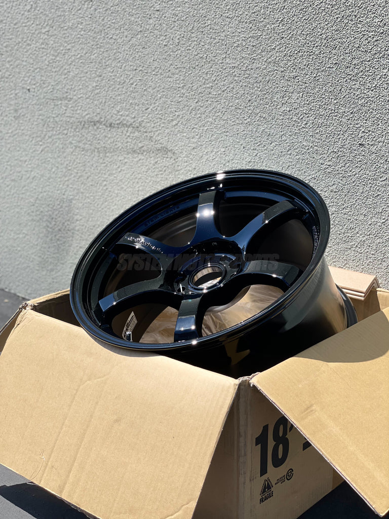 Gram Lights 57DR - 18x8.5 / +37 / 5x108 - Glossy Black *Set of 4