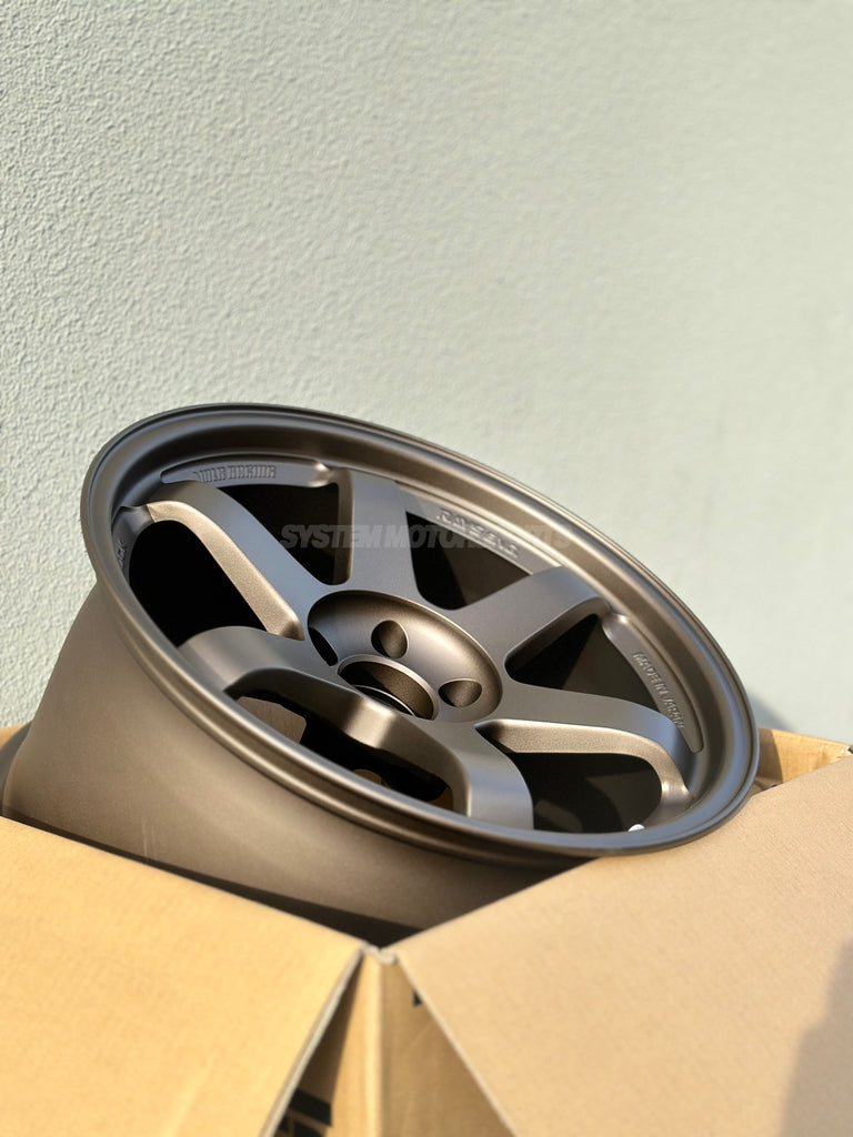 Volk Racing TE37SL - 18x11 / +18 / 5x114.3 *Set of 4* – System