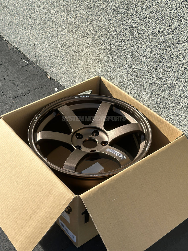 Volk Racing TE37 Saga S-Plus - 18x9.5 +20 / 18x10.5 +42 / 5x120