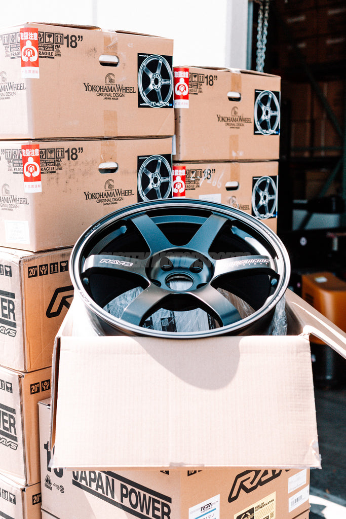 Volk Racing TE37 Saga S-Plus Black Shadow LTD - 18x9.5 / +45
