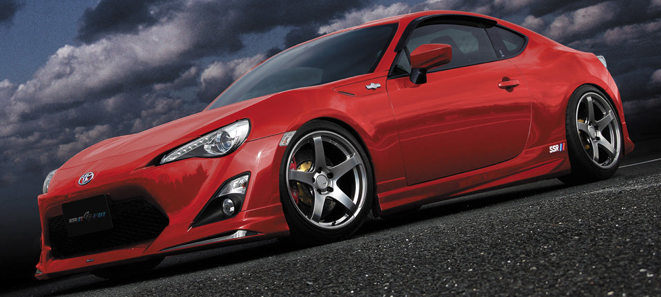 GTV01 SSR18インチ4本セットです。 SSR SSR GTV01 18インチ 8.5J +44 5-100 フラットブラック4本で送料