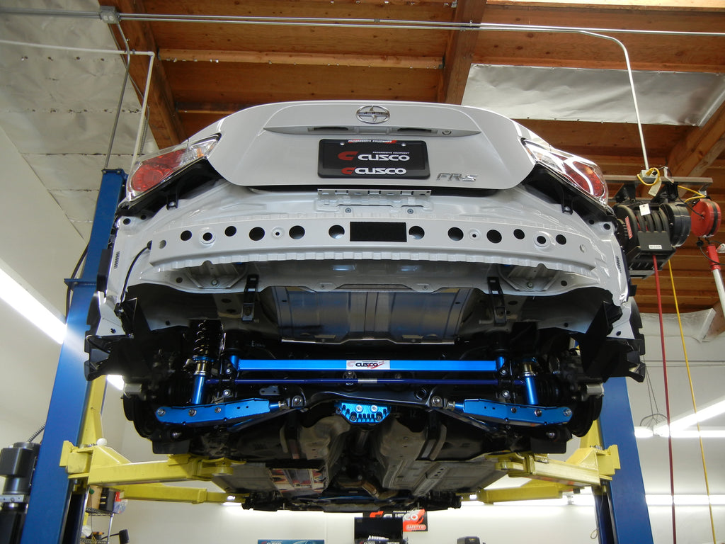 BRZ 車高調　CUSCO Cusco Rear Upper Arm Toyota 86, GR86 / Subaru BRZ, WRX / Scion FR