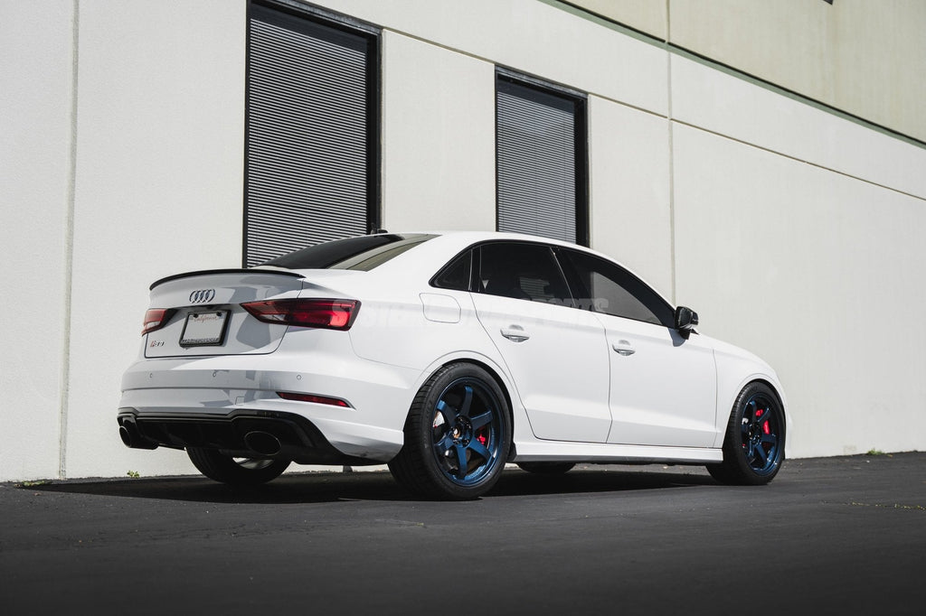 Audi RS3 x Rays Engineering Volk TE37SL 18x9.5 +38