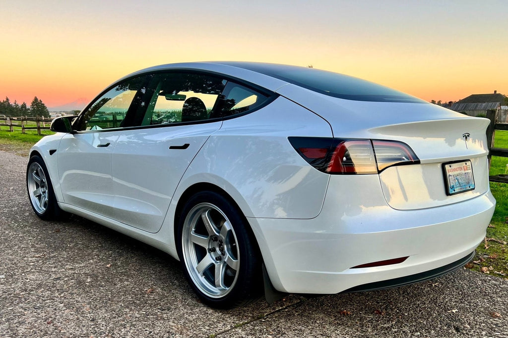 TE37 Ultra M-Spec in Diamond Silver for Tesla Model 3