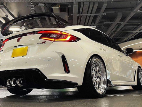 BBS LM-R - 19x9.5 / +35 / 5x120 *Set of 4* – System Motorsports