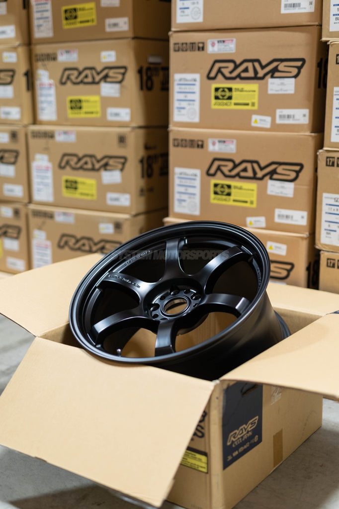 Gram Lights 57DR 18X8.5 +37 5-108 GLOSSY BLACK main image 0