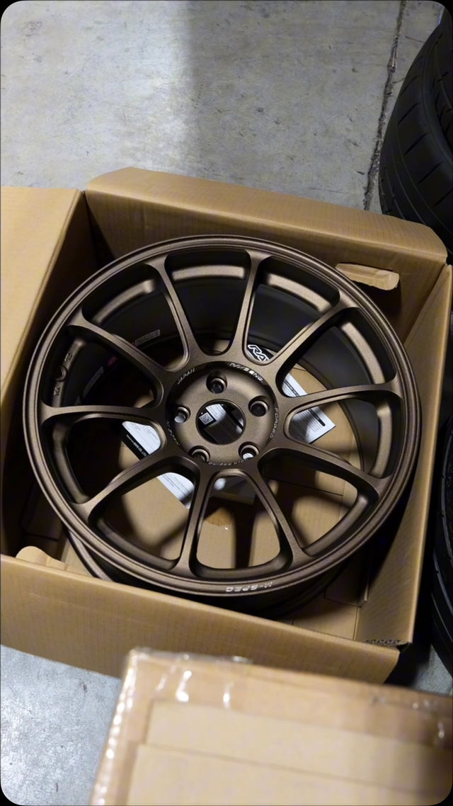 Volk Racing @rayswheelsusa ZE40 in OG Bronze! Shown here in 19×9.5 / 19x10.5 for A90 Supra! Available now for pickup ...