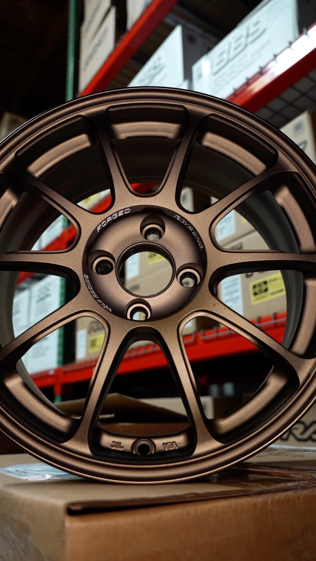 @rayswheelsusa ZE40 in Volk’s Original Anodized Bronze! Shown here in a very rare spec - double staggered 16x7 / 17x8...