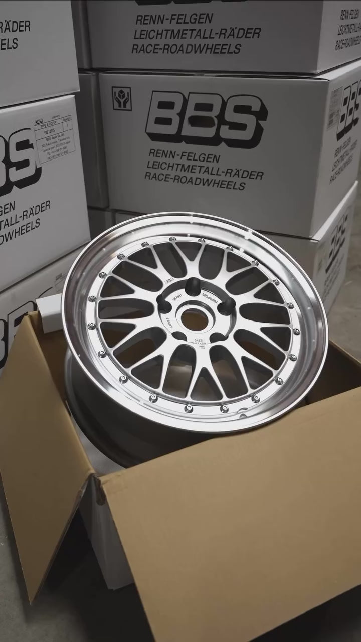 @bbs.wheels LM in the highly-coveted 17” flavor for BMW E36 M3, native BMW sizing! Finished with factory Diamond Cut Lip. 100% factory assembly, forged construction. Valvestems + centercaps are included. Now available and ready to ship in Silver + Gold! 📦🏁 Available online and in-store. For wholesale inquiries, please contact our inside-sales department directly System Motorsports proudly serves as the industry-leading authorized technical source and distributor for all BBS Road + BBS Aftermar
