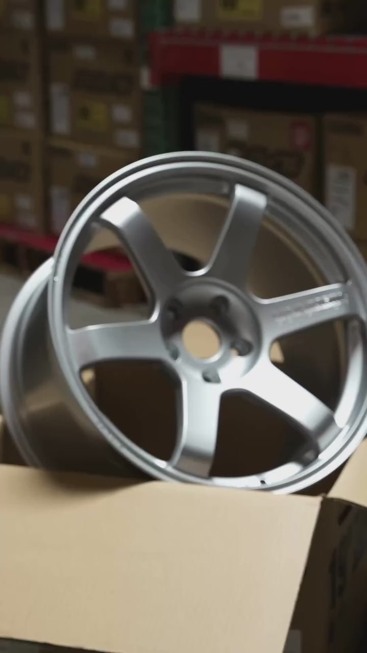 Volk Racing @rayswheelsusa TE37 Saga S-Plus in Diamond Silver! 19x9.5/19x11 sizing for the BMW F80 M3 / F82 M4 / F87 M2! Boasting massive front and rear concavity with engraved spoke details! Available for pickup + ready to ship, head to our website to shop now under our in-stock specials! System Motorsports serves proudly as the industry-leading authorized distributor and parts / service source + technical database for RAYS Engineering / Volk Racing / Gram Lights, serving customers all across t