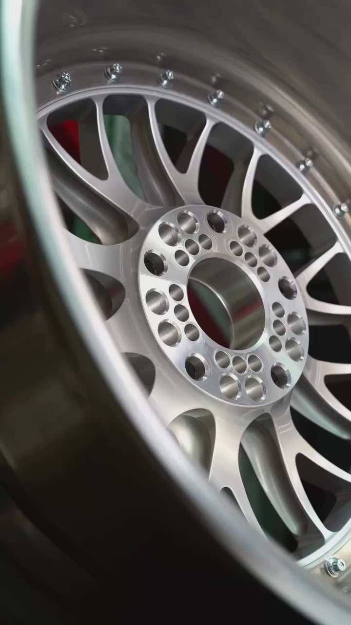 The @bbs.wheels motorsport icon 🏆 BBS E88 program for Porsche 997.1 TT / GT3RS / WB in Silver and Gold! Shown here in 19x9 / 19x12 in Silver! Note the factory BBS hardware and center cap compatibility! Available online and in-store. For wholesale inquiries, please contact our inside-sales department directly System Motorsports proudly serves as the industry-leading authorized technical source and distributor for all BBS Road + BBS Aftermarket + BBS Motorsport products, service, and support. Sys
